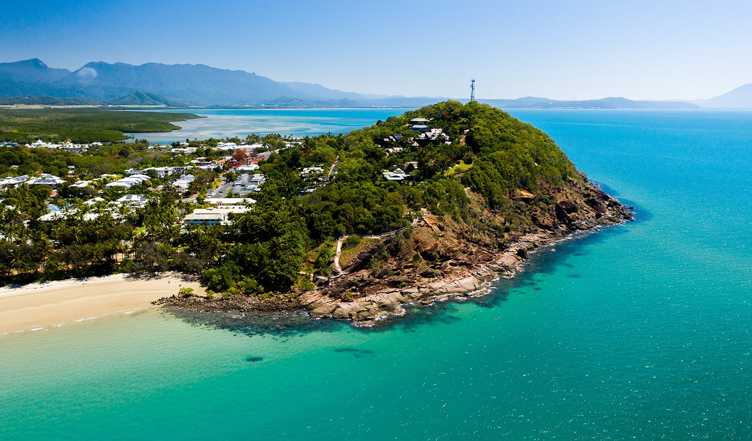 Coconut Grove Port Douglas Luxury Appartments